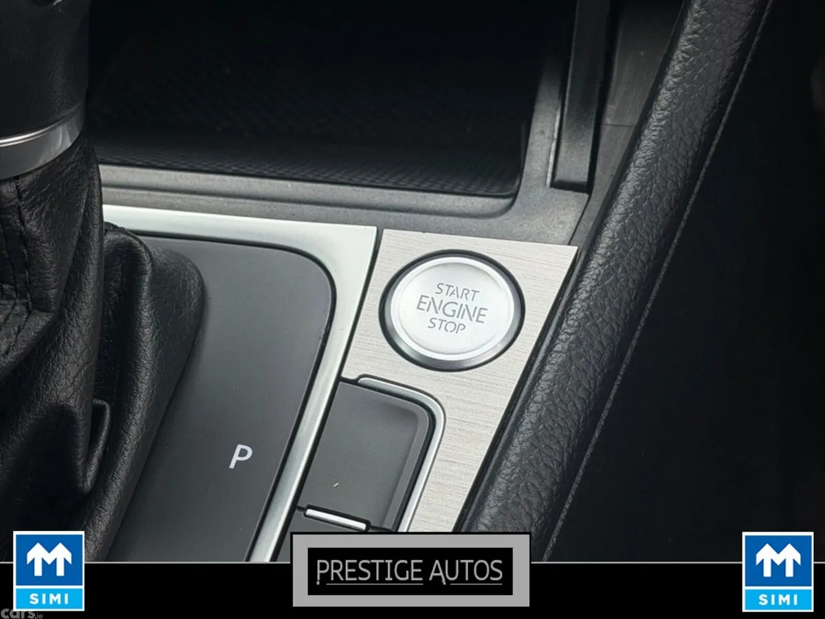 Volkswagen Golf Estate, Petrol, 2017, Blue