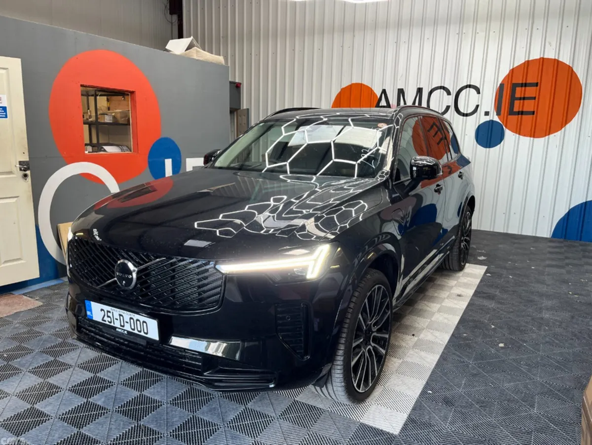 Volvo XC90 SUV, Petrol Plug-in Hybrid, 2025, Black
