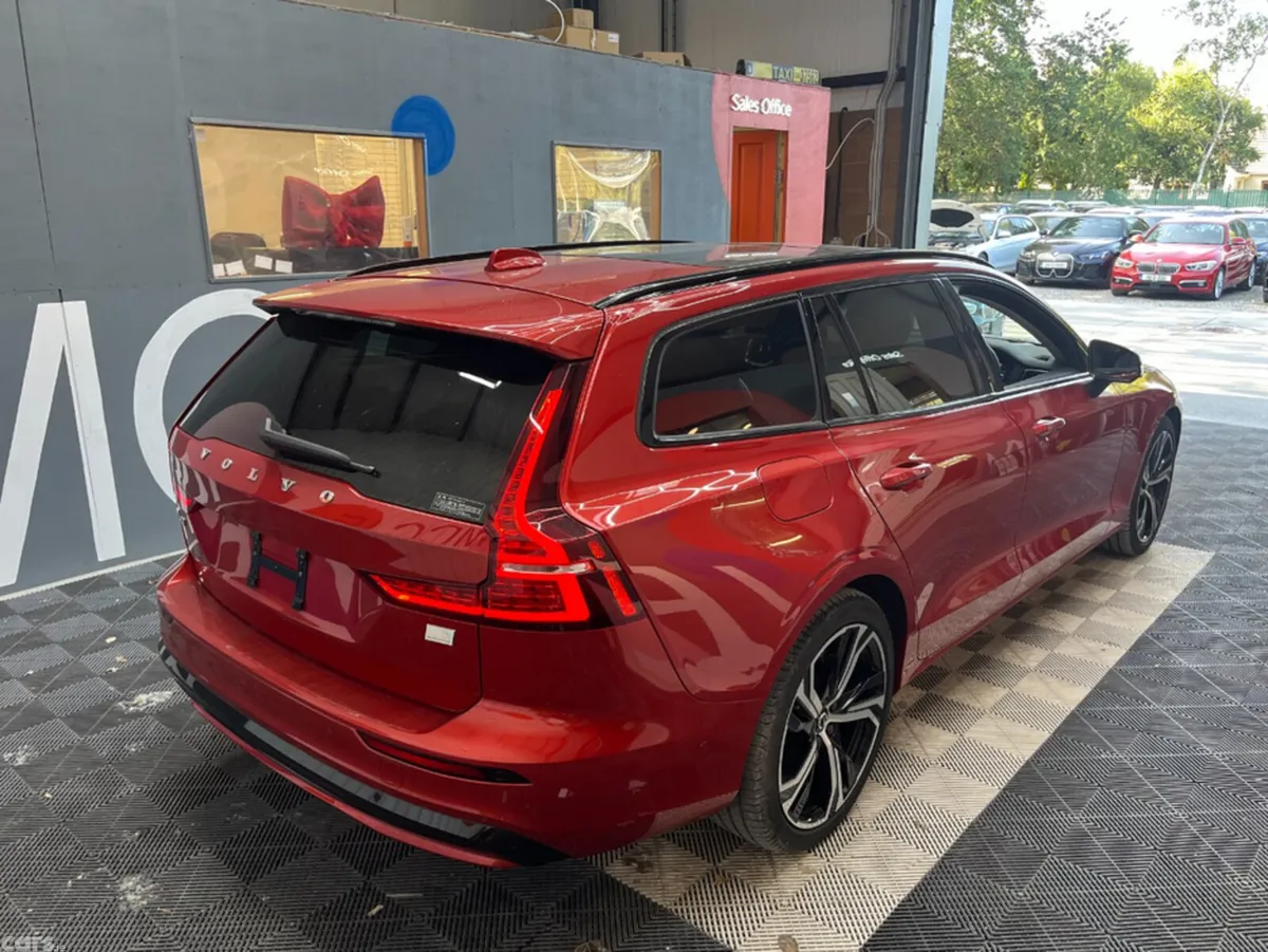 Volvo V60 Estate, Petrol Plug-in Hybrid, 2023, Red