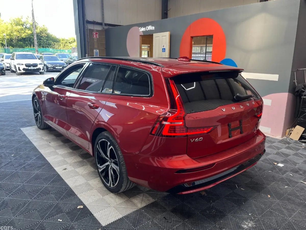 Volvo V60 Estate, Petrol Plug-in Hybrid, 2023, Red