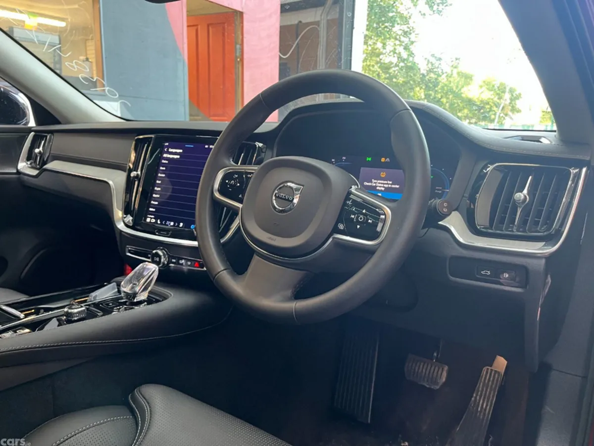 Volvo V60 Estate, Petrol Plug-in Hybrid, 2023, Red