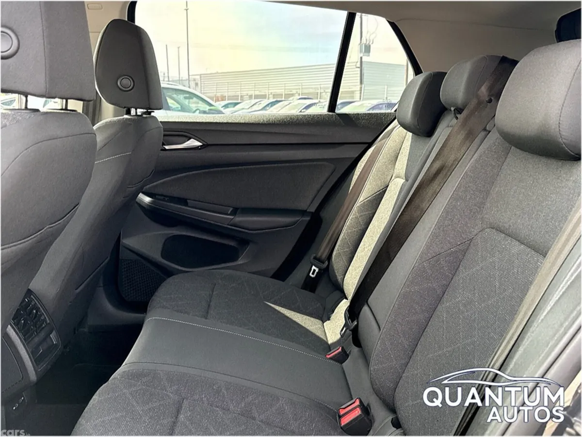 Volkswagen Golf Hatchback, Diesel, 2023, Grey