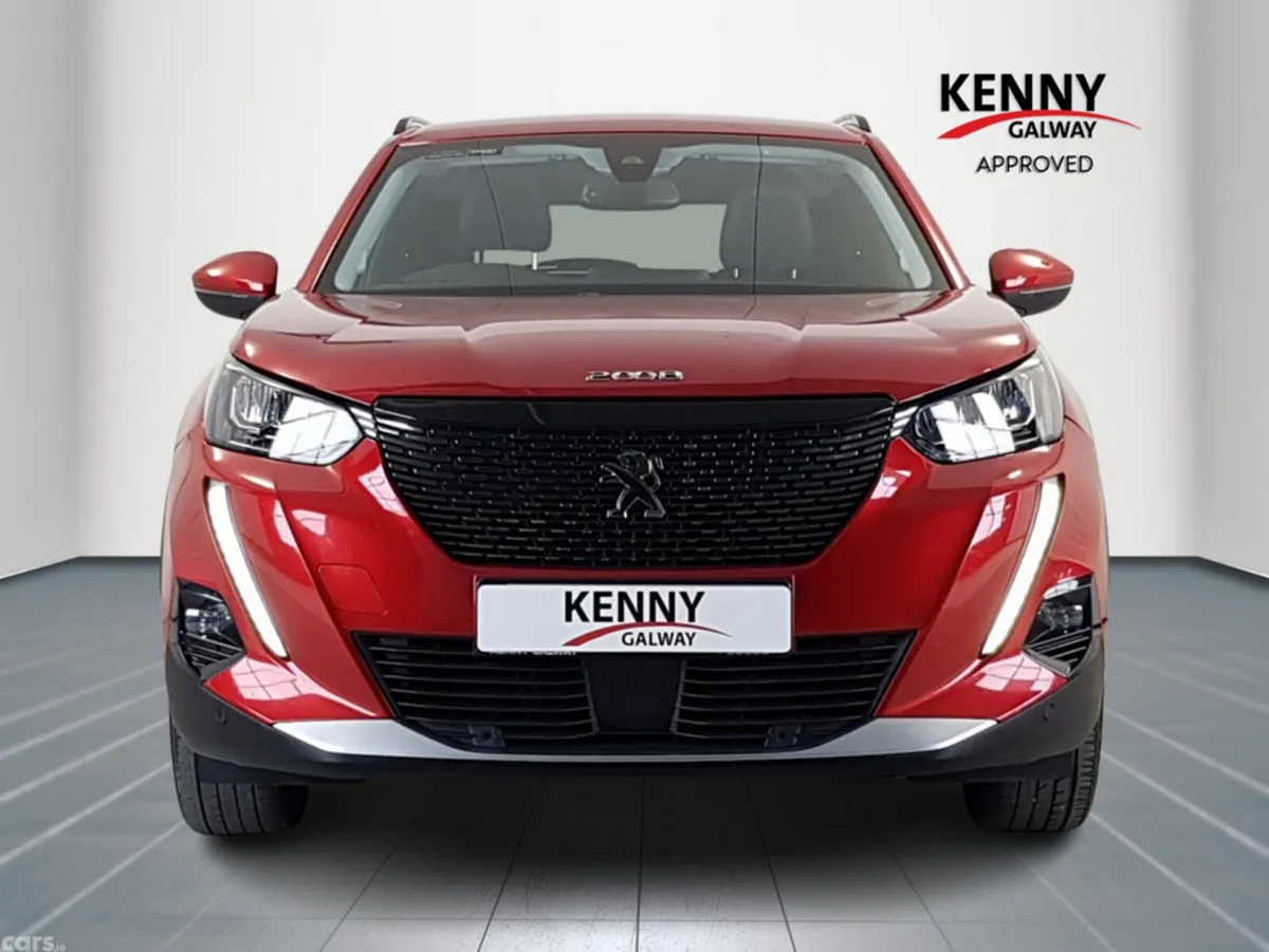 Peugeot 2008 MPV, Diesel, 2020, Red