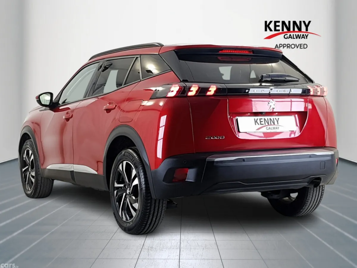Peugeot 2008 MPV, Diesel, 2020, Red