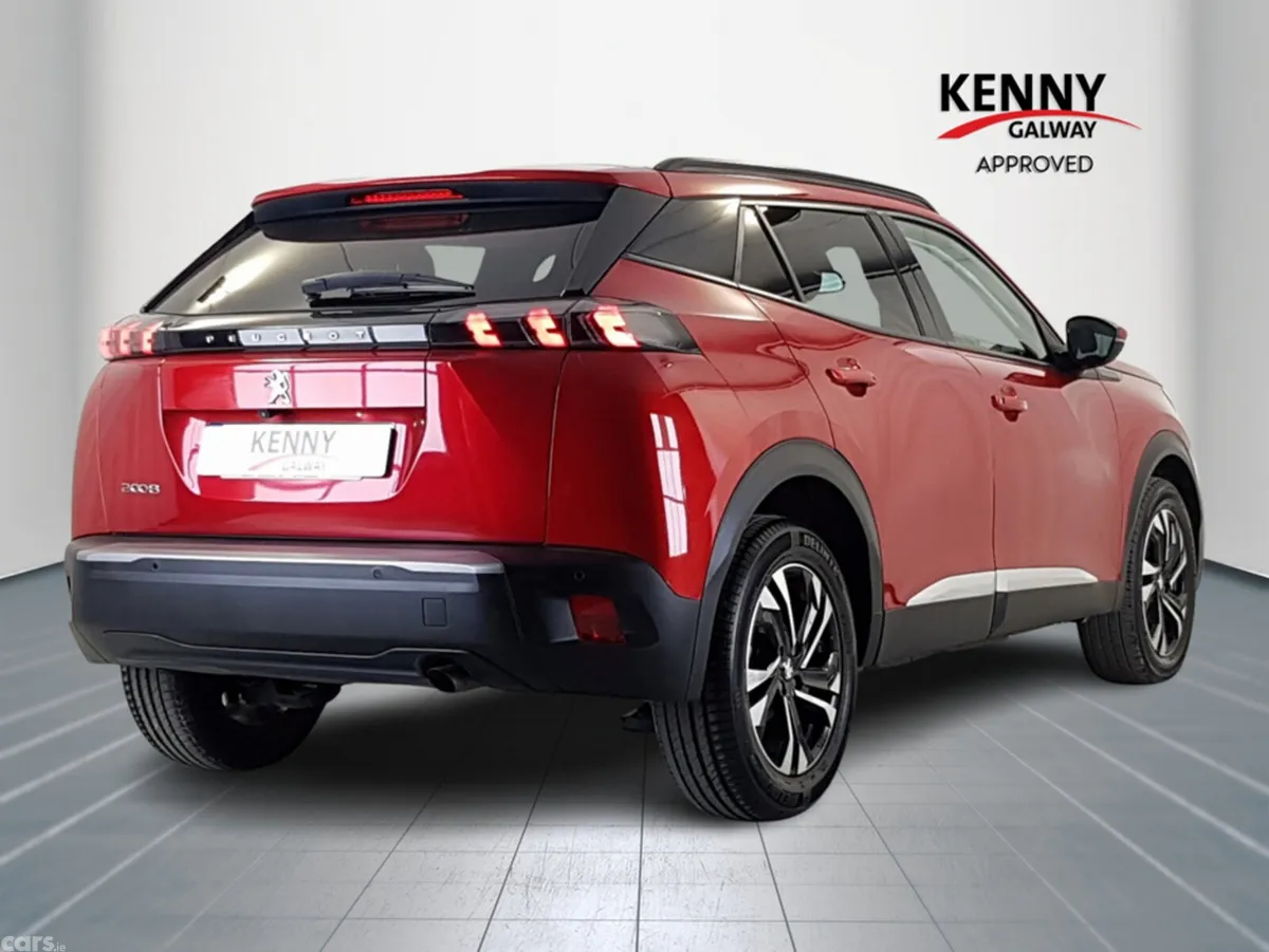 Peugeot 2008 MPV, Diesel, 2020, Red