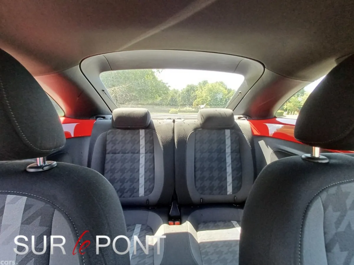 Volkswagen Beetle Hatchback, Petrol, 2017, Red