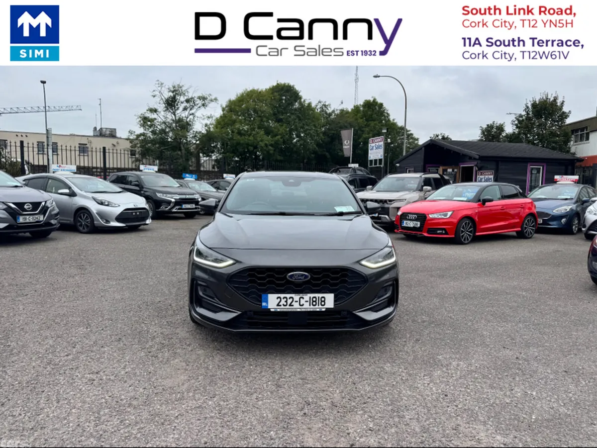 Ford Focus Hatchback, Petrol, 2023, Grey