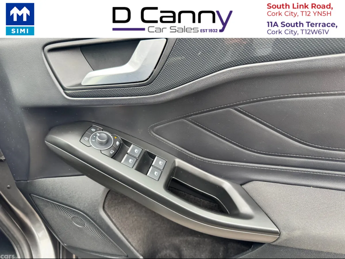 Ford Focus Hatchback, Petrol, 2023, Grey