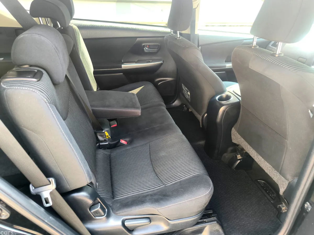Toyota Prius MPV, Petrol Hybrid, 2016, Black