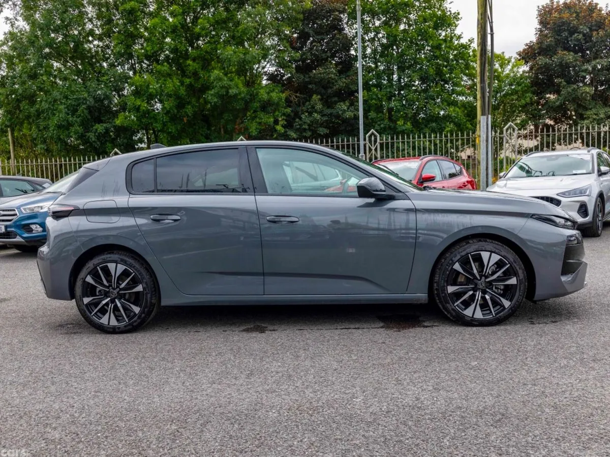 Peugeot 308 Hatchback, Petrol Hybrid, 2026, Grey
