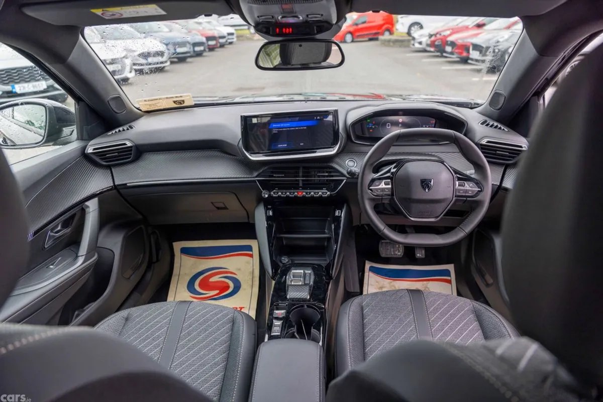 Peugeot 2008 MPV, Petrol Hybrid, 2026, Black
