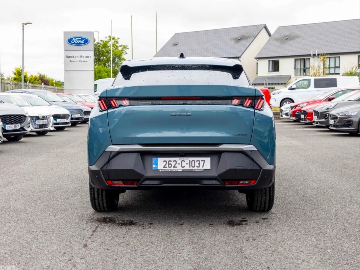 Peugeot 3008 MPV, Petrol, 2026, Blue