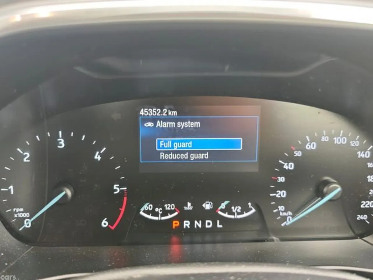 Ford Focus Hatchback, Diesel, 2024, Grey