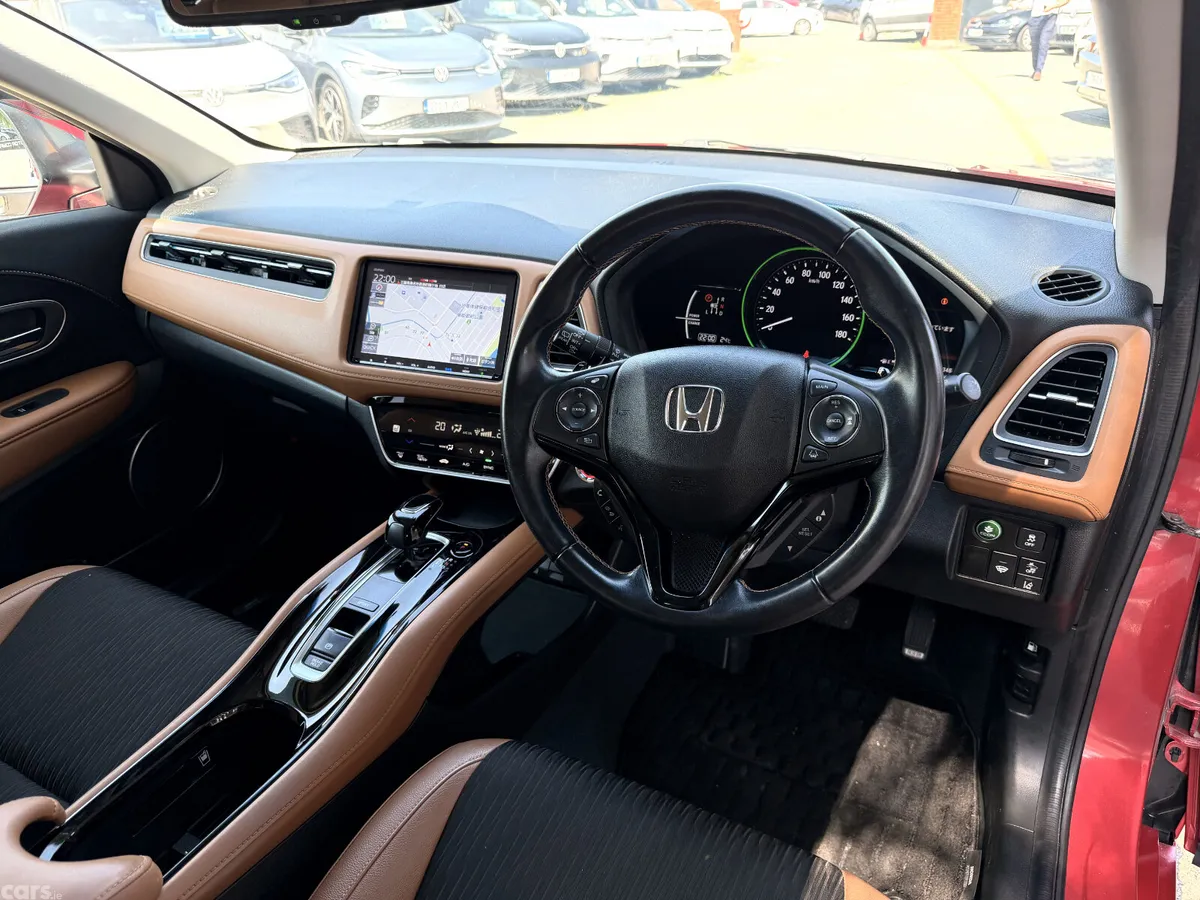 Honda Vezel SUV, Petrol Hybrid, 2021, Red