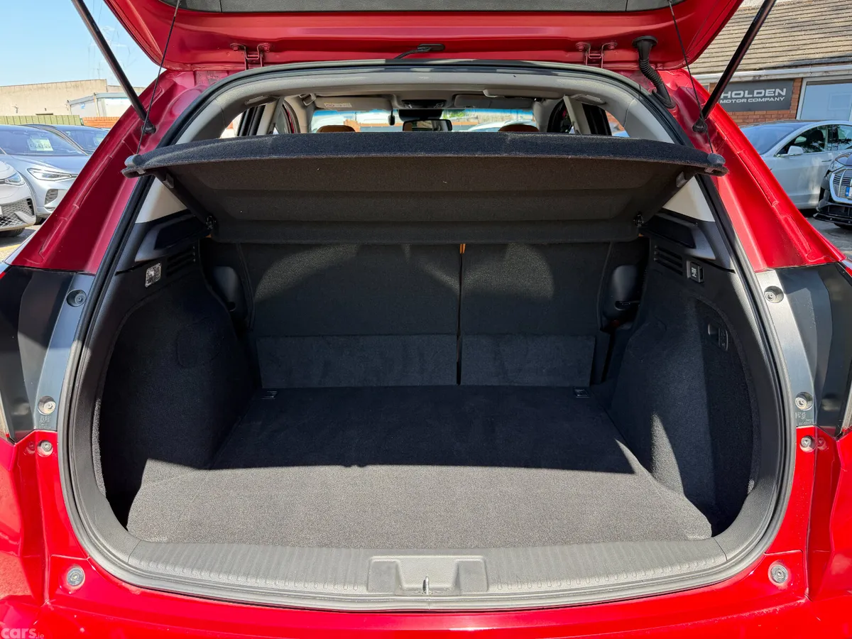 Honda Vezel SUV, Petrol Hybrid, 2021, Red