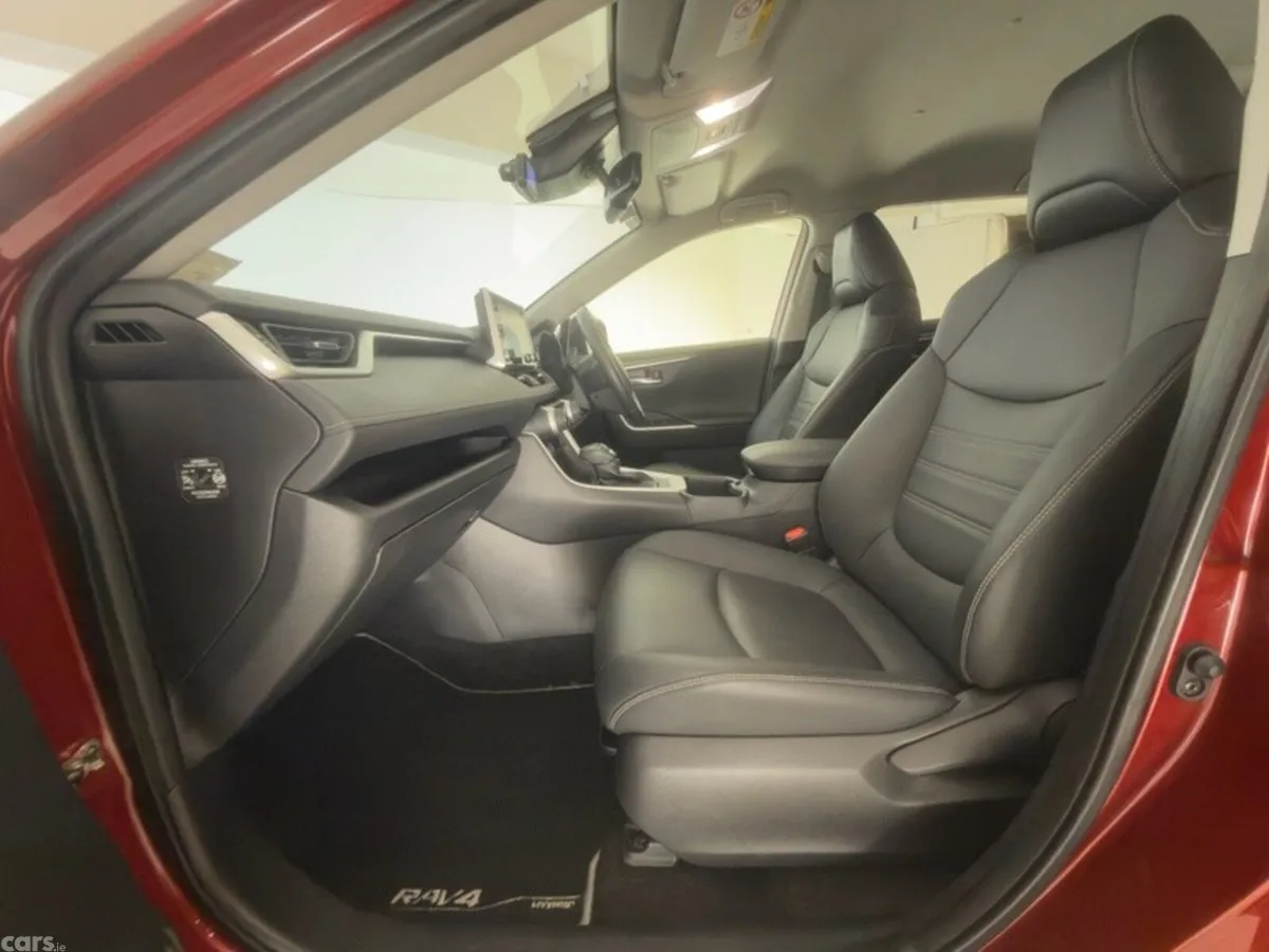 Toyota RAV4 SUV, Petrol Hybrid, 2022, Red