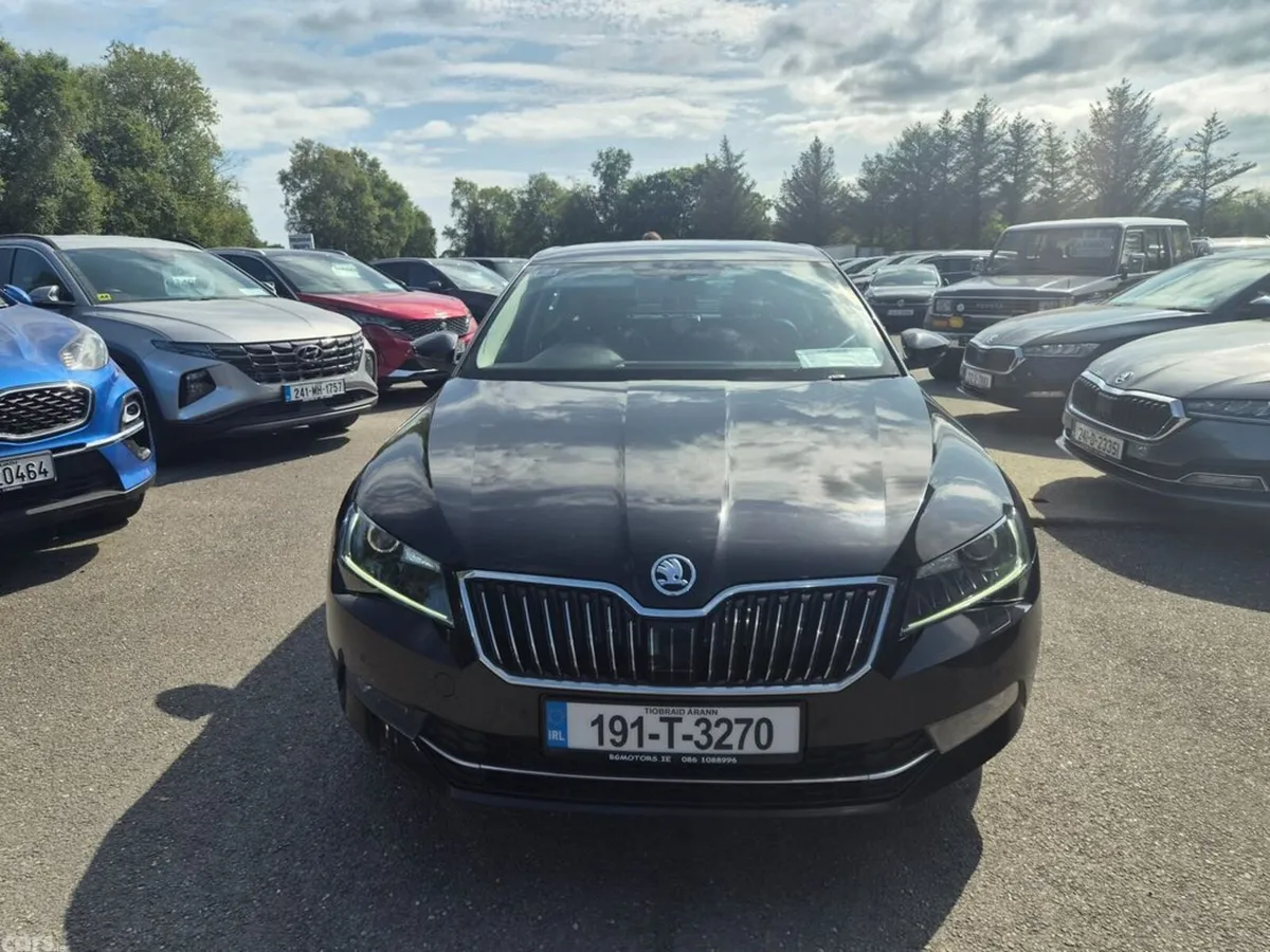 Skoda Superb Hatchback, Diesel, 2019, Black