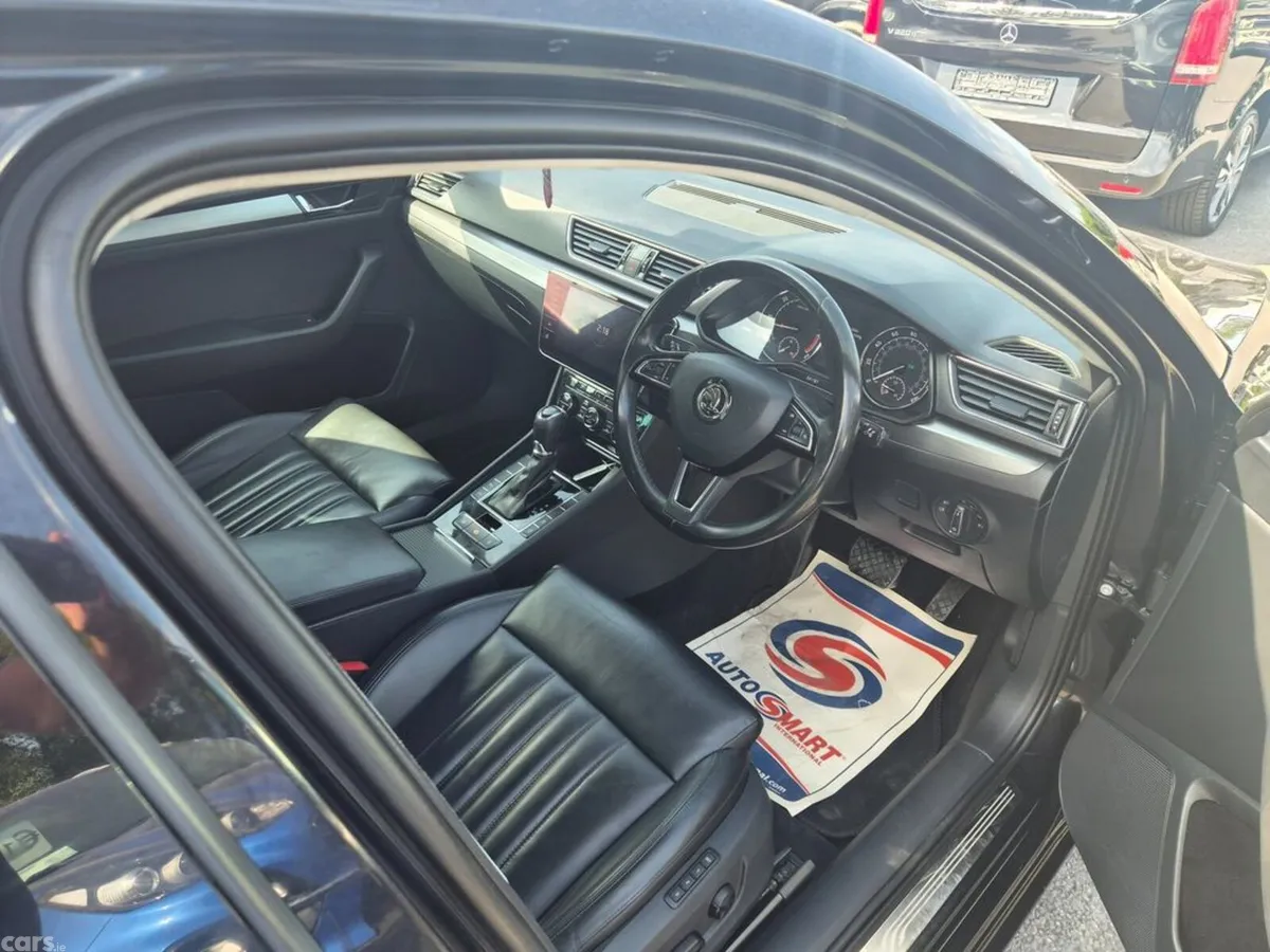 Skoda Superb Hatchback, Diesel, 2019, Black