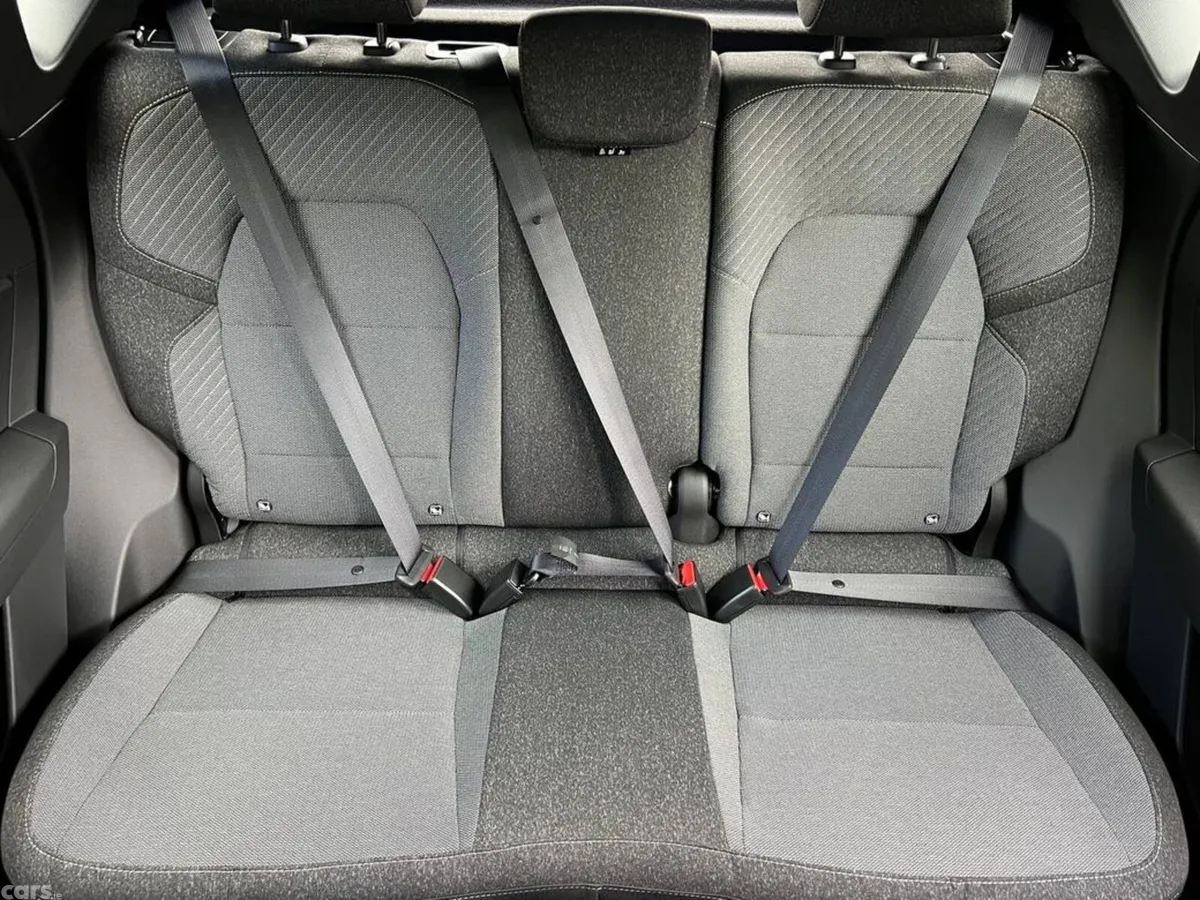 Renault Captur SUV, Petrol Hybrid, 2026, Red