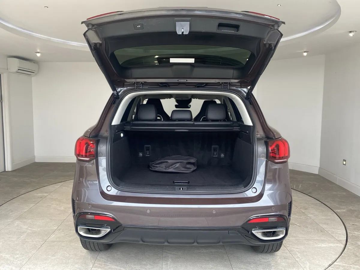 MG HS SUV, Petrol Hybrid, 2024, Grey