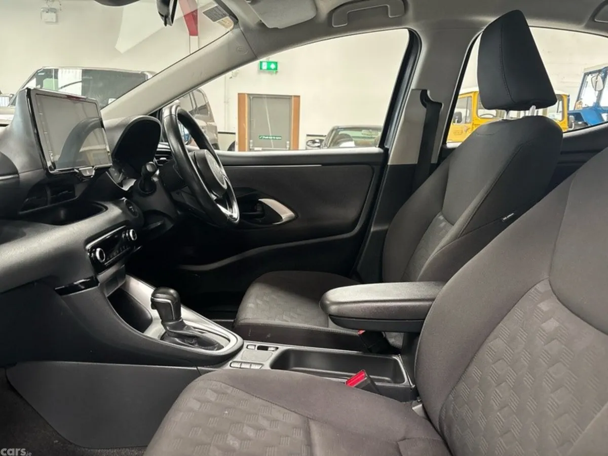 Toyota Yaris Hatchback, Petrol Hybrid, 2024, Grey
