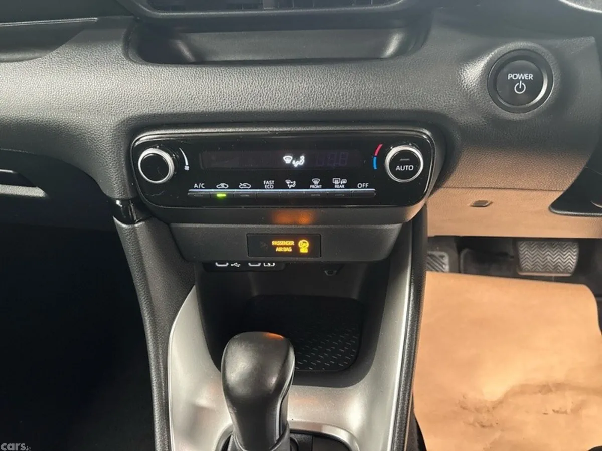 Toyota Yaris Hatchback, Petrol Hybrid, 2024, Grey