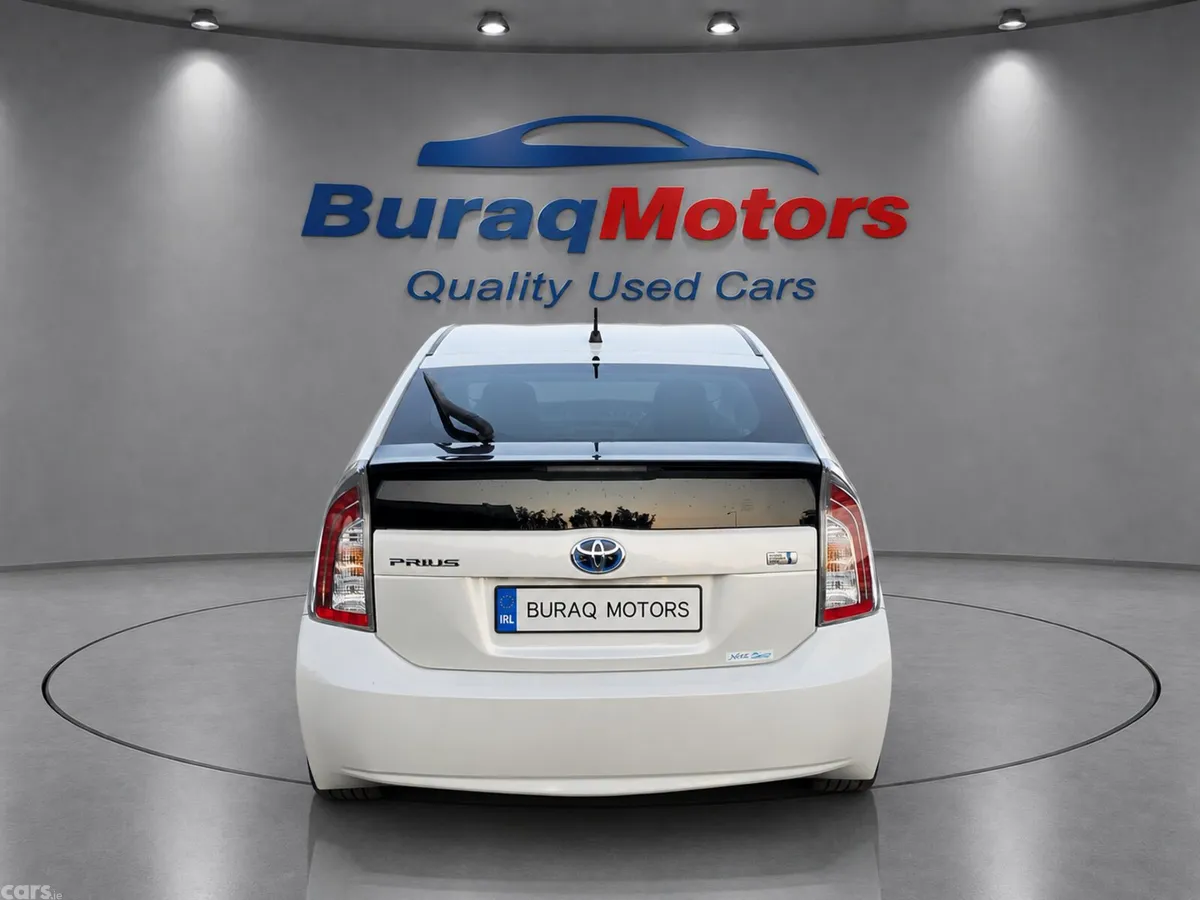 Toyota Prius Hatchback, Petrol Hybrid, 2015, White