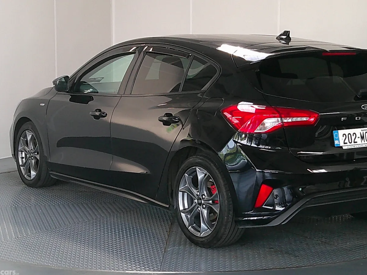 Ford Focus Hatchback, Diesel, 2020, Black