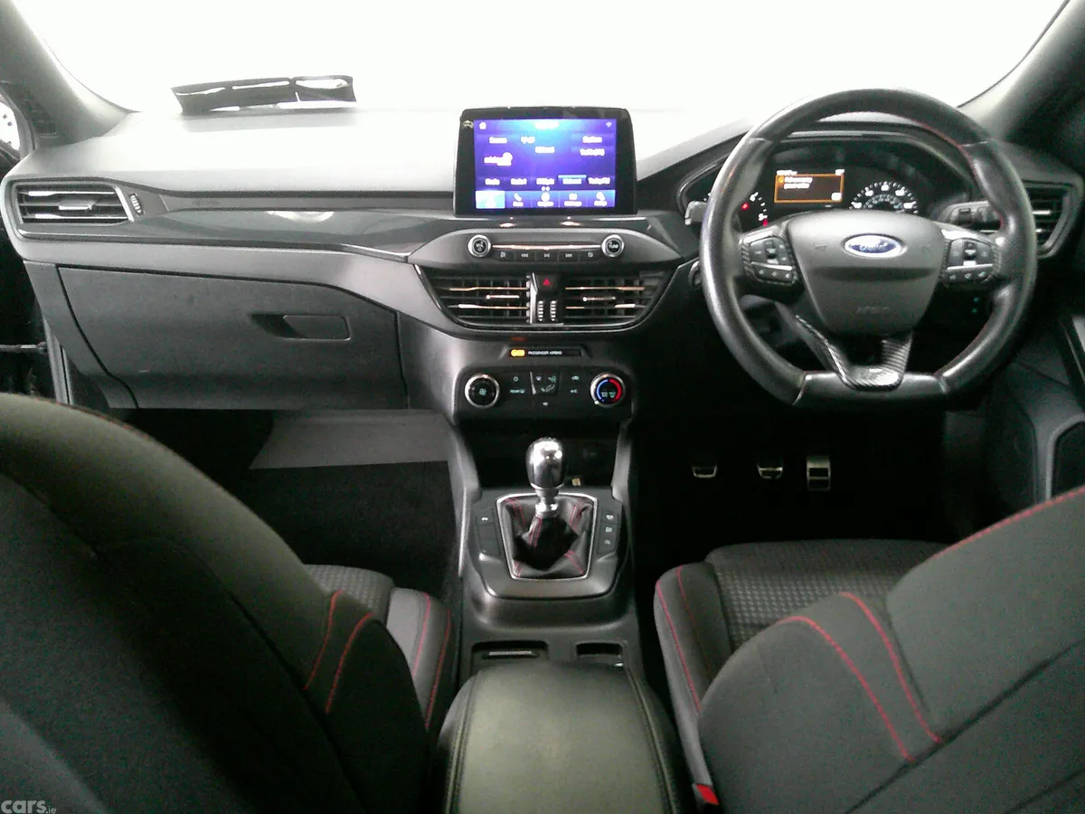 Ford Focus Hatchback, Diesel, 2020, Black