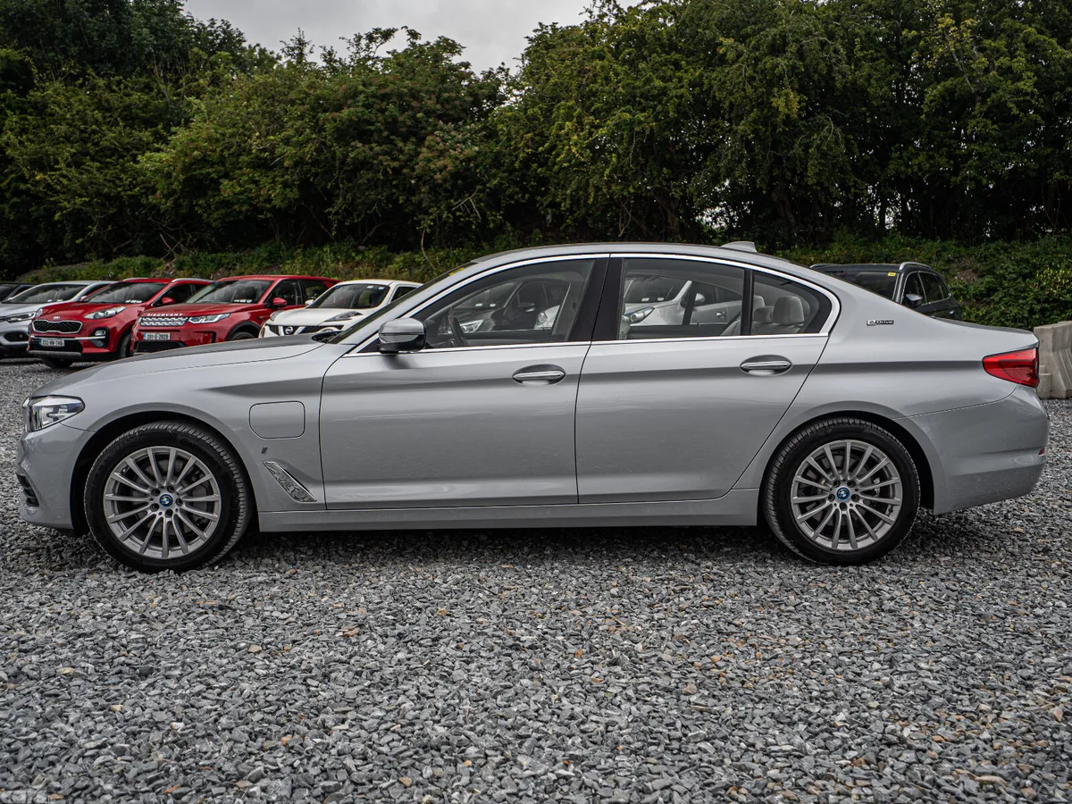 BMW 5-Series Saloon, Petrol Plug-in Hybrid, 2017, Grey