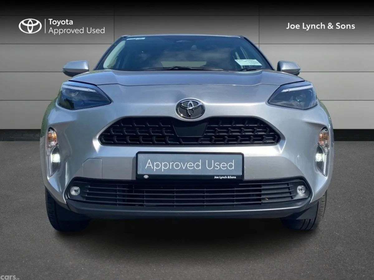 Toyota Yaris Cross SUV, Petrol Hybrid, 2026, Grey