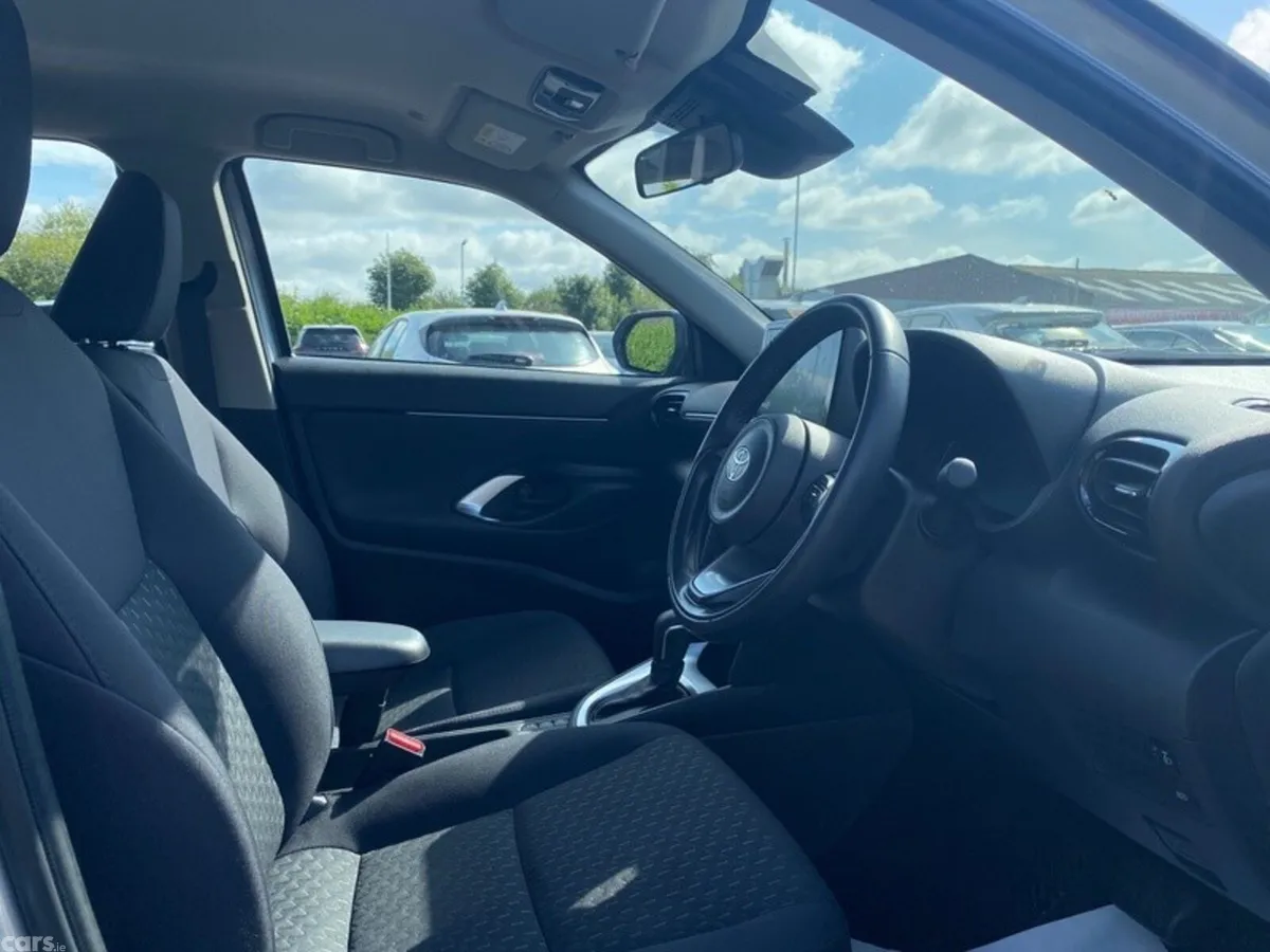 Toyota Yaris Cross SUV, Petrol Hybrid, 2026, Grey