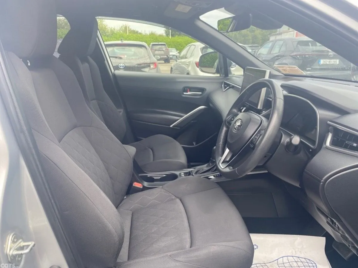 Toyota Corolla Cross Hatchback, Petrol Hybrid, 2024, Silver