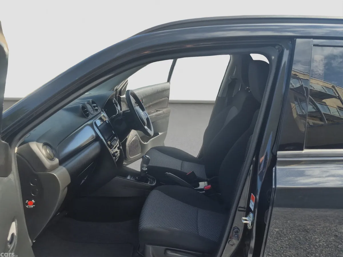 Suzuki Vitara SUV, Petrol Hybrid, 2023, Black