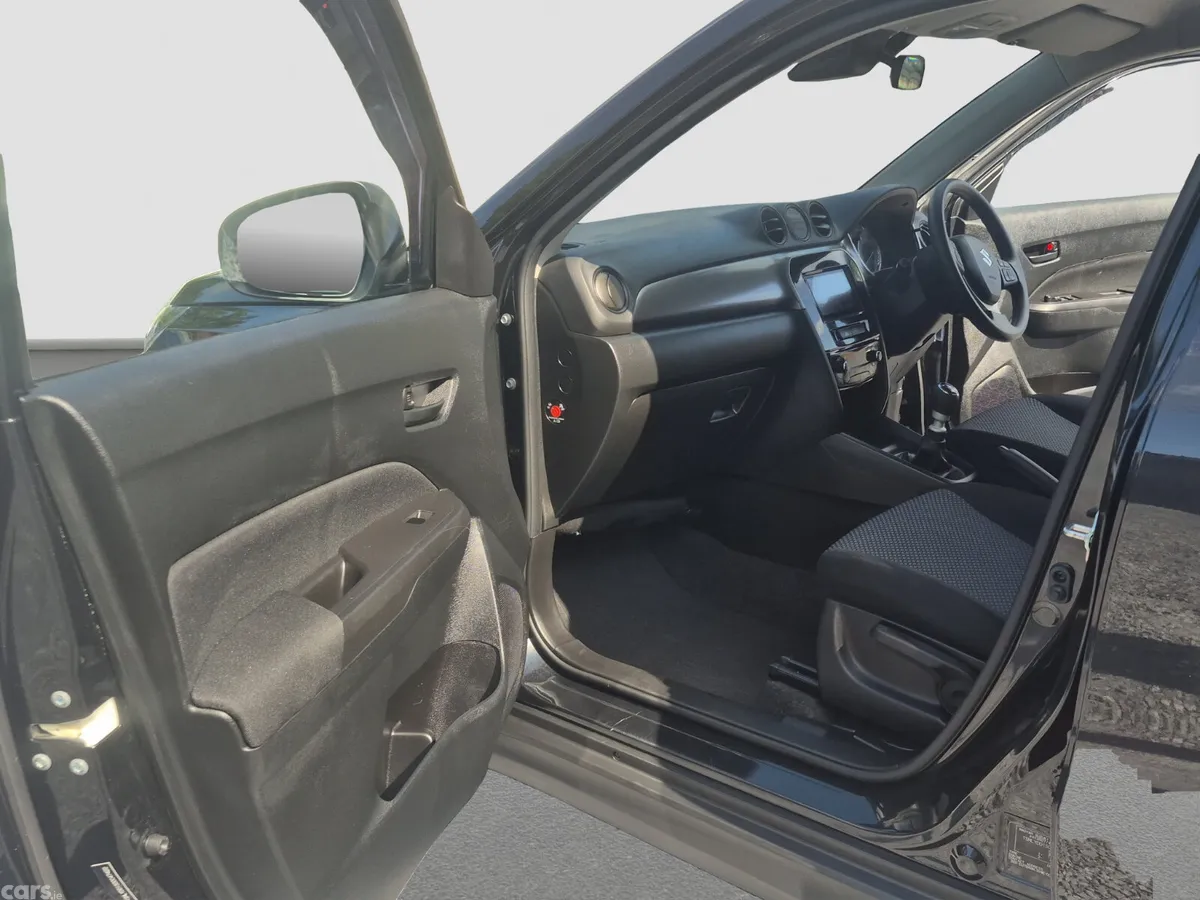 Suzuki Vitara SUV, Petrol Hybrid, 2023, Black