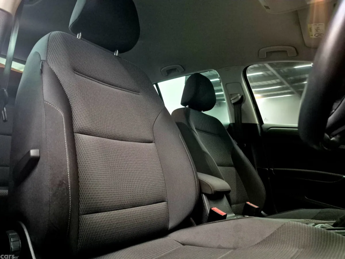 Volkswagen Golf Hatchback, Petrol, 2019, Black