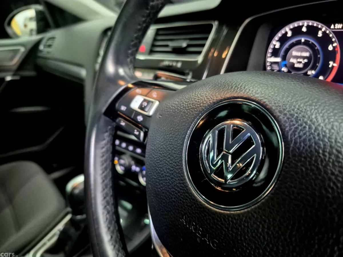 Volkswagen Golf Hatchback, Petrol, 2019, Black