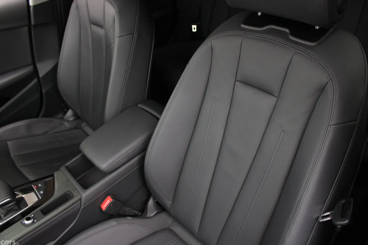 Audi A4 Estate, Petrol, 2023, White