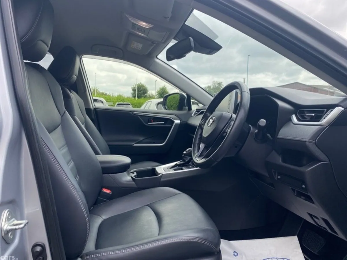 Toyota RAV4 SUV, Petrol Hybrid, 2022, Silver