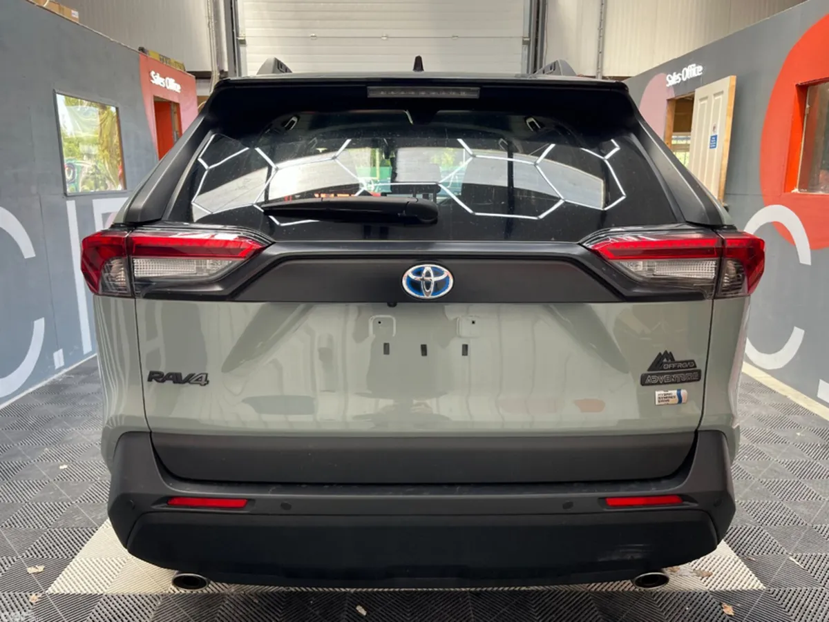 Toyota RAV4 SUV, Petrol Hybrid, 2024, Green