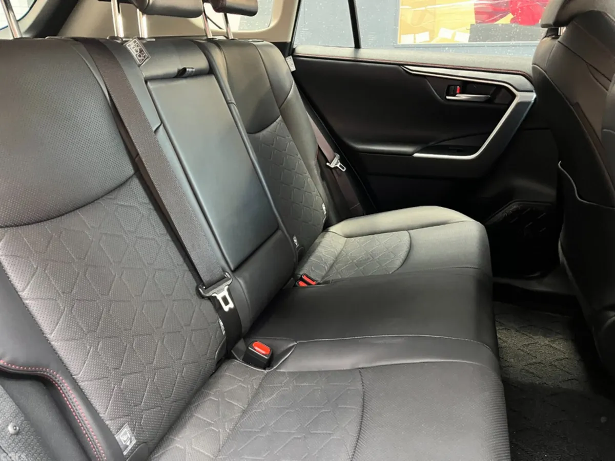 Toyota RAV4 SUV, Petrol Hybrid, 2024, Green