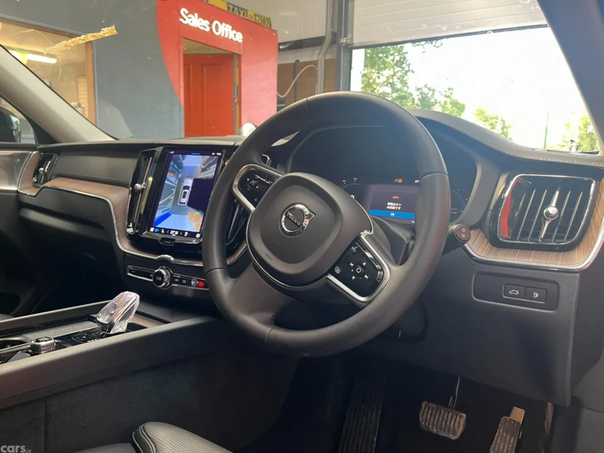 Volvo XC60 SUV, Petrol Plug-in Hybrid, 2024, Red