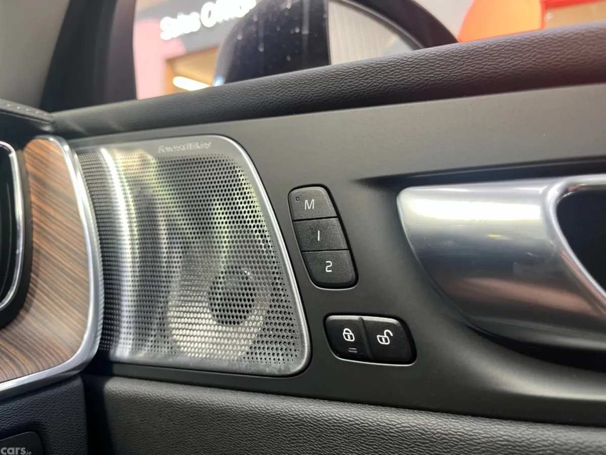Volvo XC60 SUV, Petrol Plug-in Hybrid, 2024, Red