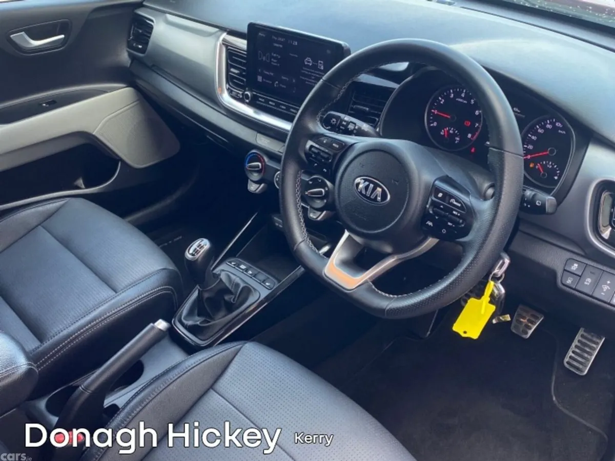 Kia Stonic SUV, Petrol, 2021, Red