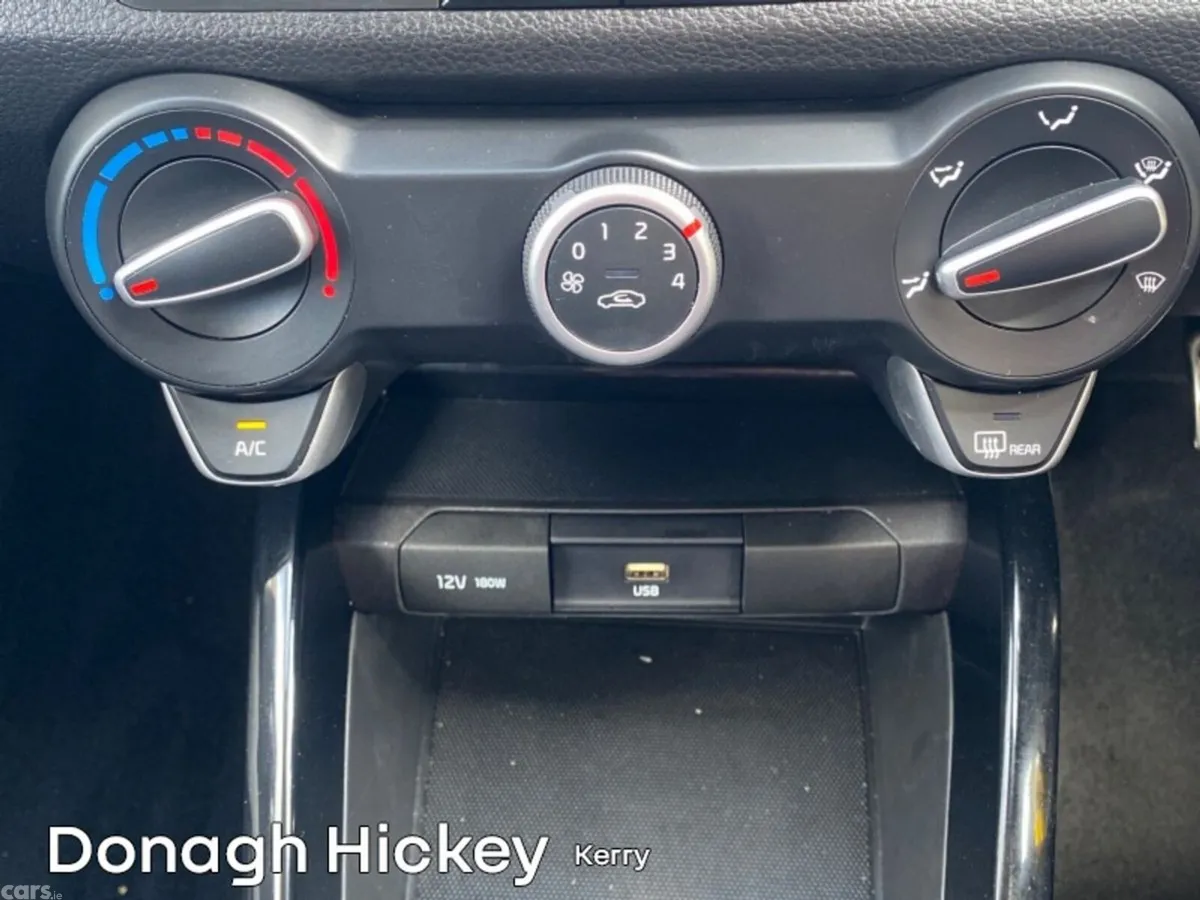 Kia Stonic SUV, Petrol, 2021, Red