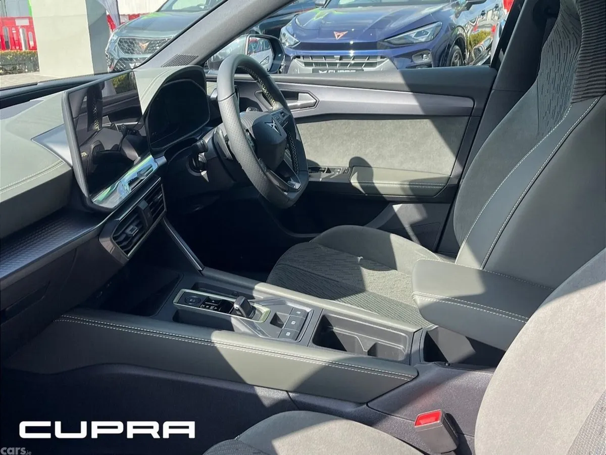 Cupra Leon Hatchback, Diesel, 2027, Black