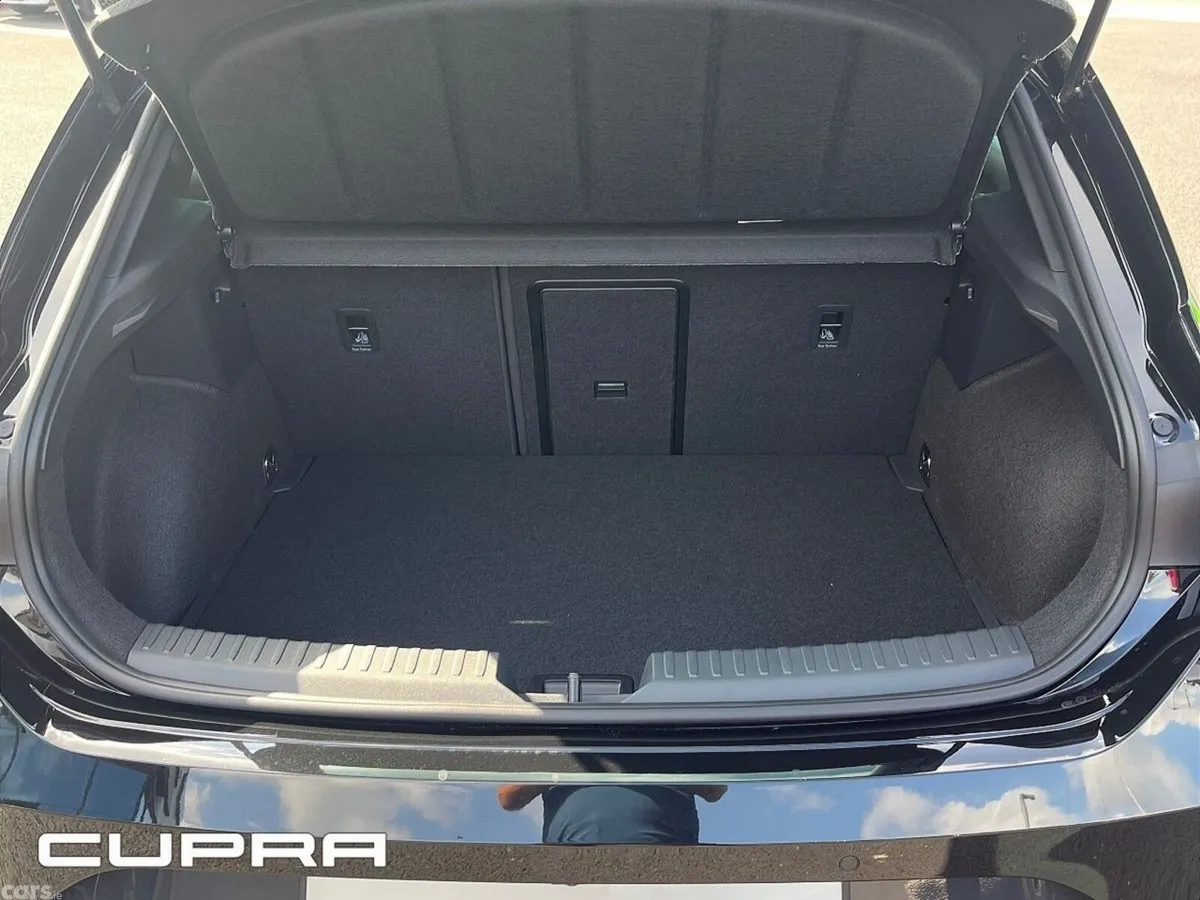 Cupra Leon Hatchback, Diesel, 2027, Black