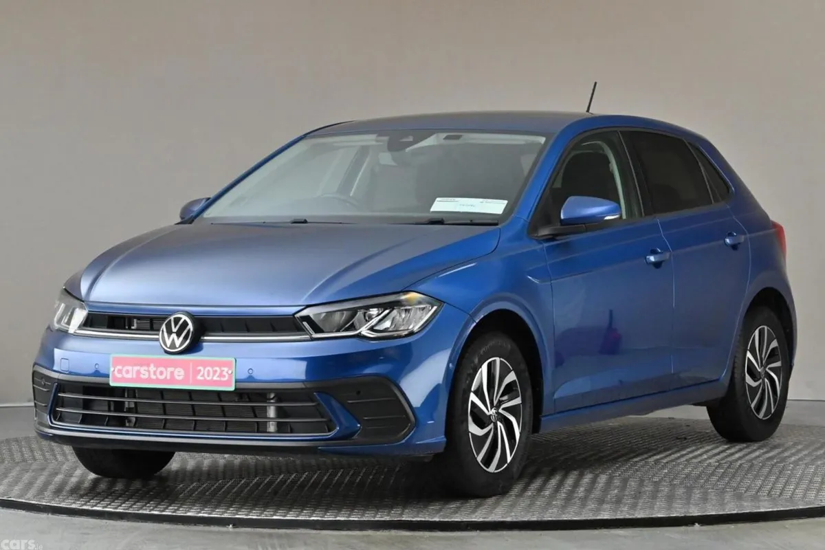 Volkswagen Polo Hatchback, Petrol, 2023, Blue