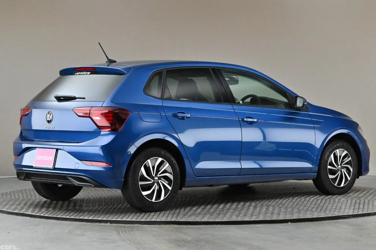 Volkswagen Polo Hatchback, Petrol, 2023, Blue