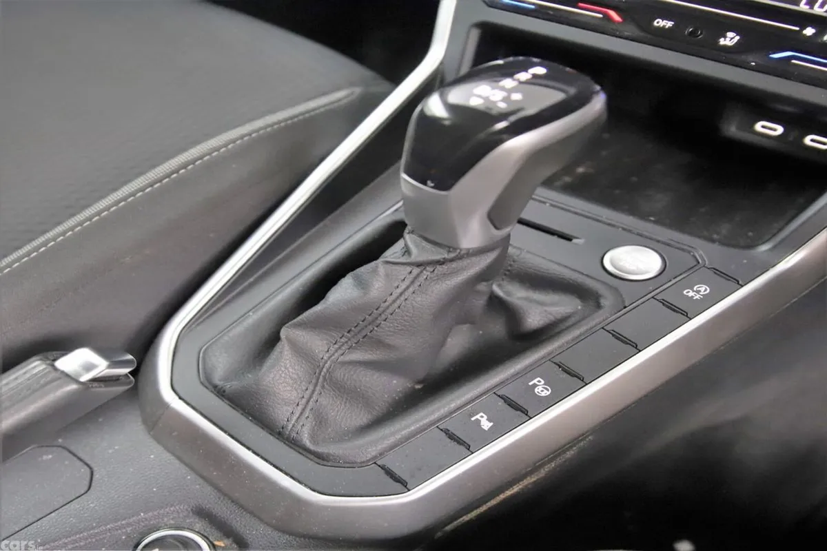 Volkswagen Polo Hatchback, Petrol, 2023, Blue